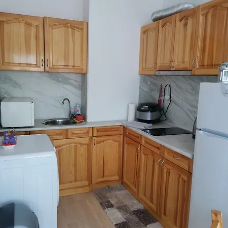 Miro's Family -close To The Woods, Mountain View Apartment
